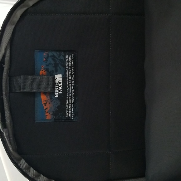 NEW! The North Face Recon fullsize backpack NWT - Picture 12 of 14